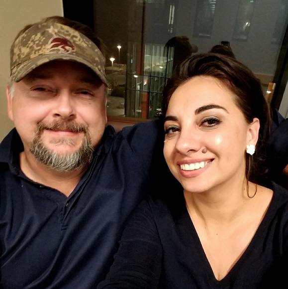 Classic Wears, Vintage Finds - Picture 3 of 4